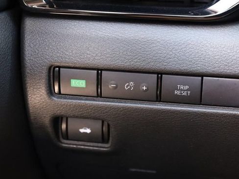 Certified 2024 Nissan Sentra SV FWD image 20