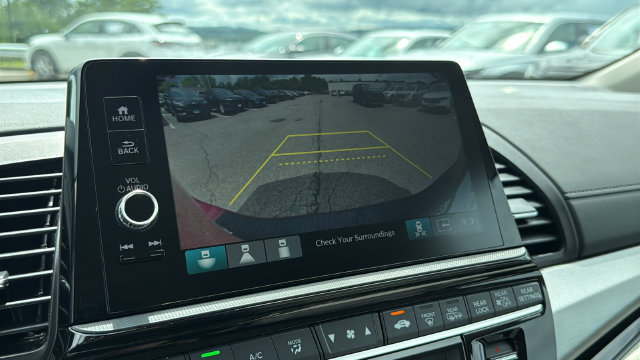 New 2026 Honda Odyssey Touring image 17