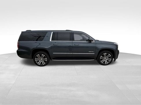 Used 2020 GMC Yukon XL Denali w/ Open Road Package AWD/4WD image 5