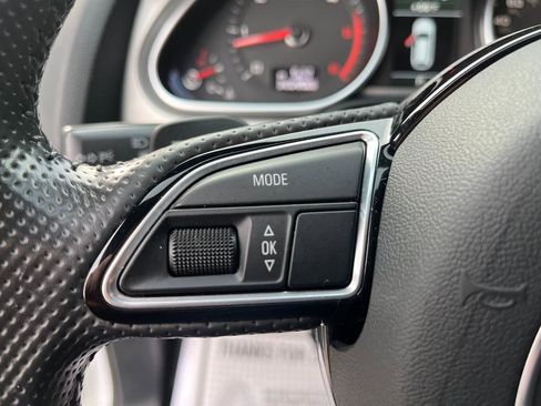 Used 2015 Audi Q7 TDI Prestige w/ Prestige Package image 31