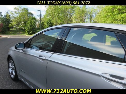 Used 2014 Ford Fusion SE w/ Equipment Group 501A FWD image 32
