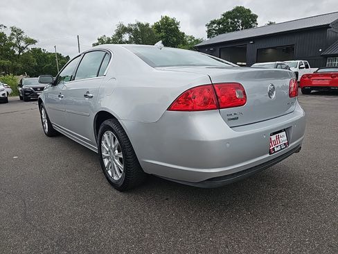 Used 2011 Buick Lucerne CXL w/ Driver Confidence Package FWD image 6