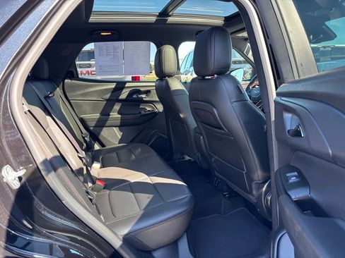 Used 2024 Chevrolet TrailBlazer RS w/ Convenience Package image 25