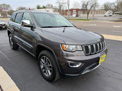 Used 2018 Jeep Grand Cherokee Limited image 5