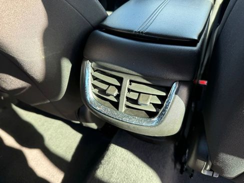 Used 2023 Chevrolet Malibu LT image 18