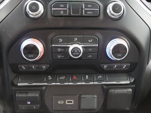 Used 2021 GMC Sierra 2500 AT4 w/ Gooseneck/5TH Wheel Package image 22