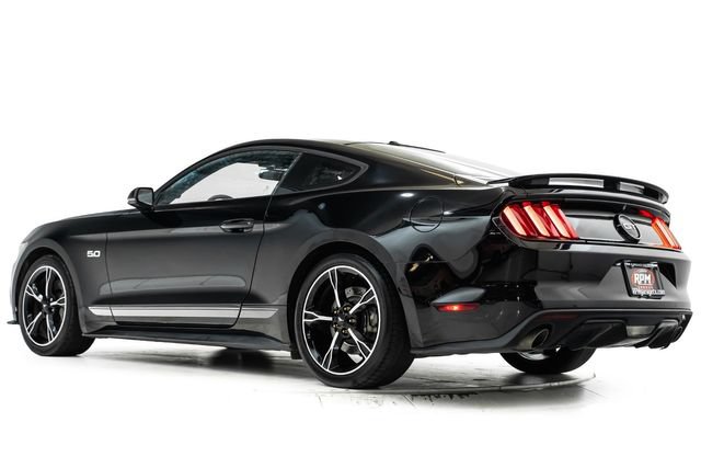 Used 2017 Ford Mustang GT Premium w/ Equipment Group 401A RWD image 10