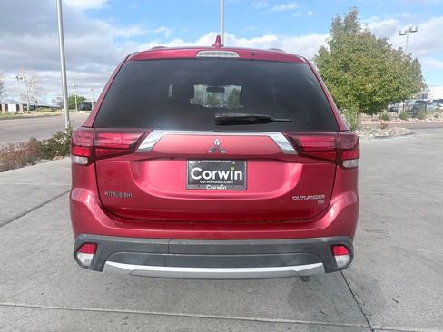 Used 2018 Mitsubishi Outlander SE AWD/4WD image 6