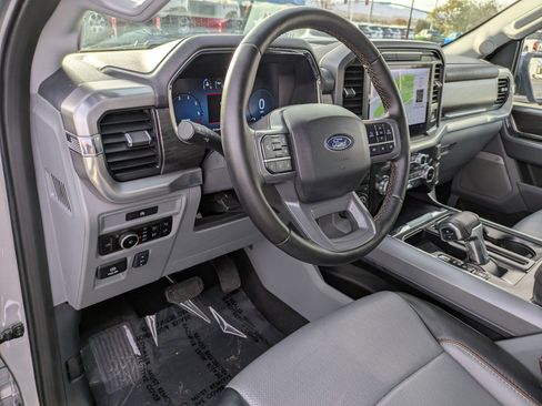 Used 2025 Ford F150 Lariat w/ Equipment Group 501A Mid image 14