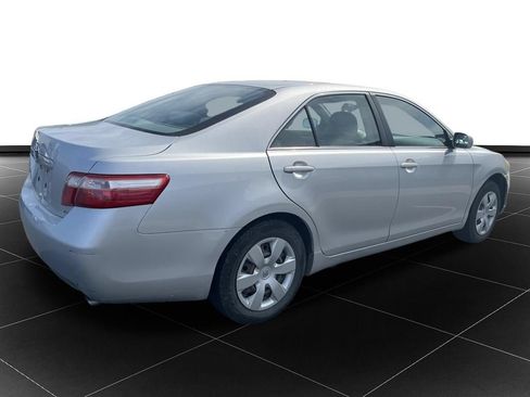 Used 2009 Toyota Camry XLE FWD image 5
