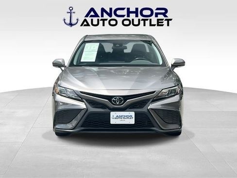 Used 2023 Toyota Camry SE FWD image 2