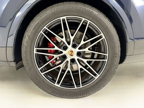 Certified 2026 Porsche Cayenne S image 35