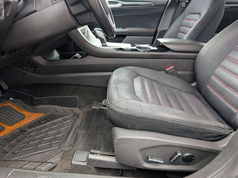 Used 2013 Ford Fusion SE FWD image 14
