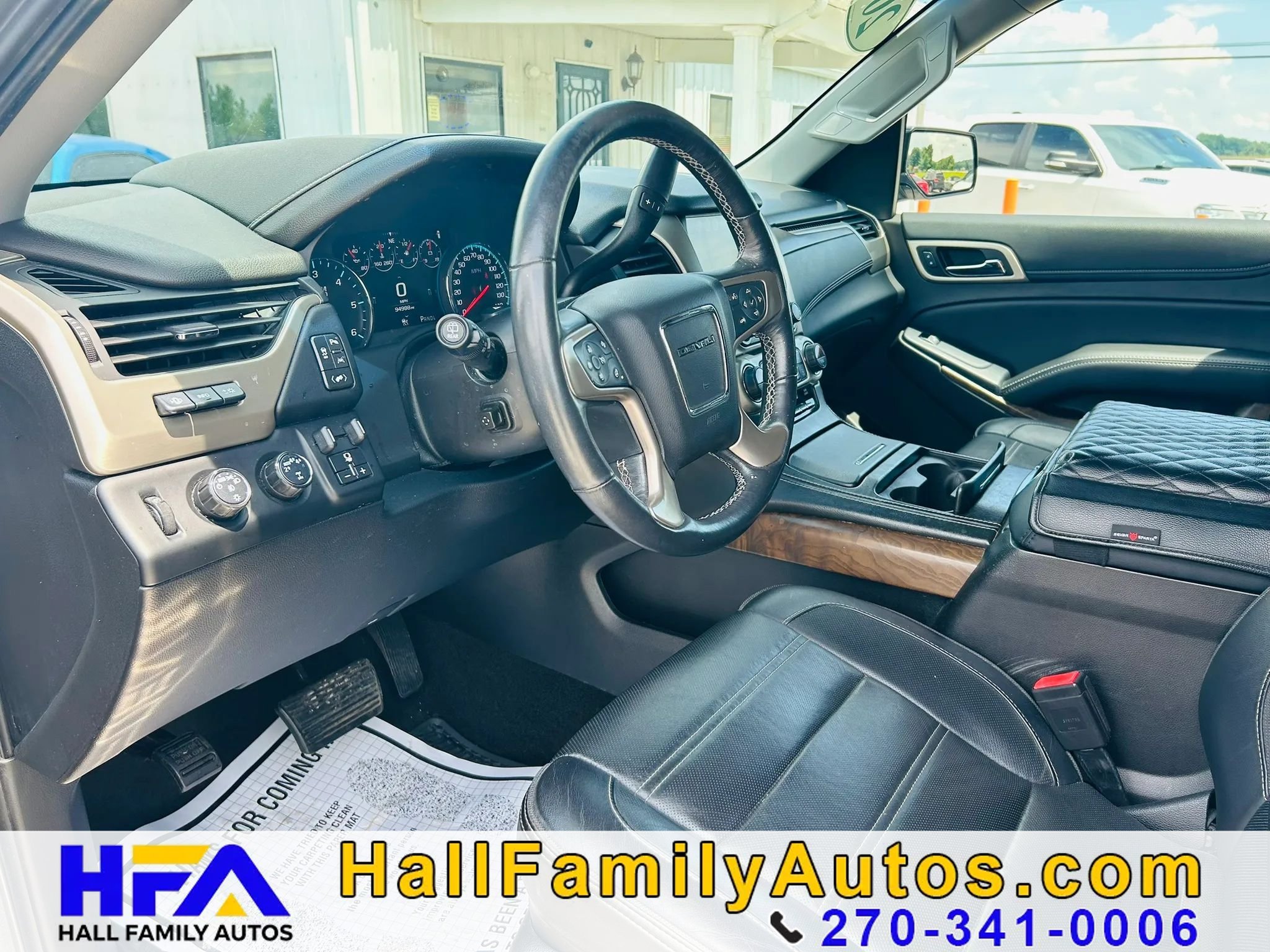 Used 2018 GMC Yukon Denali w/ Open Road Package AWD/4WD image 13