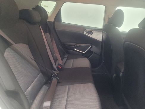 Used 2023 Kia Soul LX w/ Option Group 015 FWD image 19