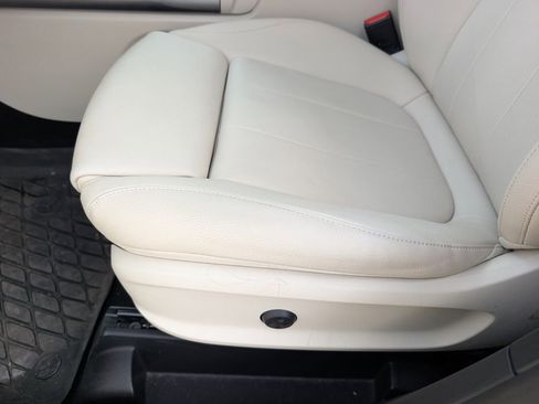 Used 2024 Mercedes-Benz GLA 250 4MATIC image 19