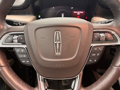 Used 2023 Lincoln Nautilus Reserve image 22