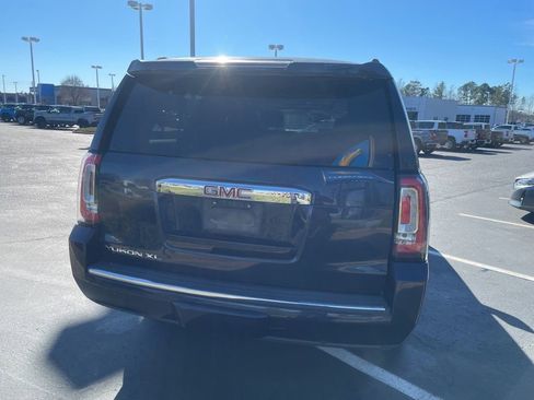 Used 2019 GMC Yukon XL Denali w/ Denali Ultimate Package image 4