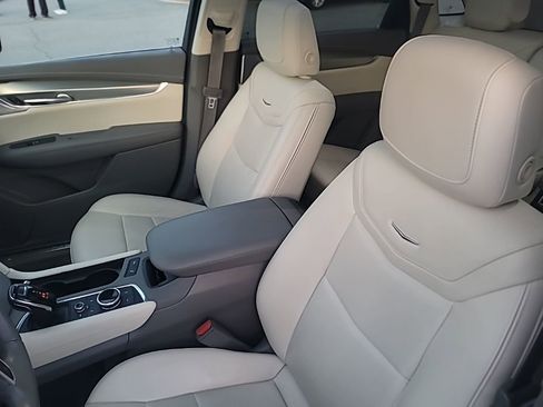 Certified 2023 Cadillac XT5 Premium Luxury w/ Technology Package image 11