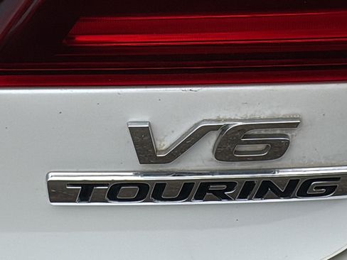 Used 2017 Honda Accord Touring image 28