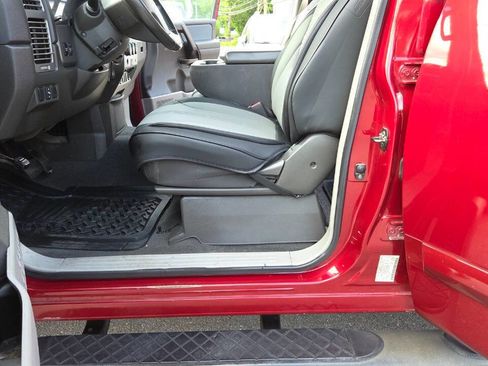 Used 2004 Nissan Titan SE w/ (Bed) Utility Bed Pkg AWD/4WD image 30