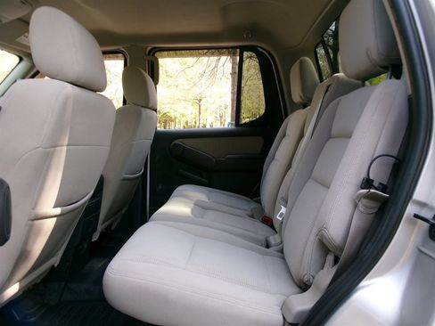 Used 2008 Ford Explorer Sport Trac XLT image 27