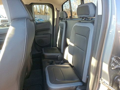 Used 2022 Chevrolet Colorado Z71 w/ Safety Package image 10