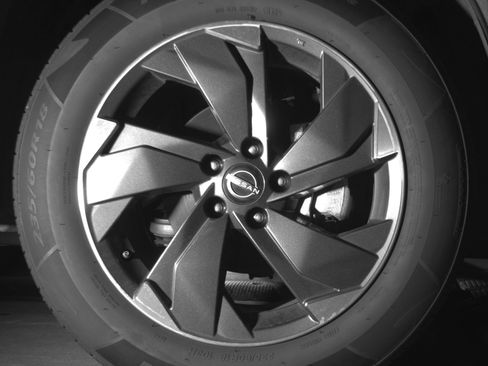 Used 2025 Nissan Rogue SV AWD/4WD image 13