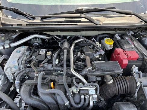 Used 2025 Nissan Sentra SV image 29