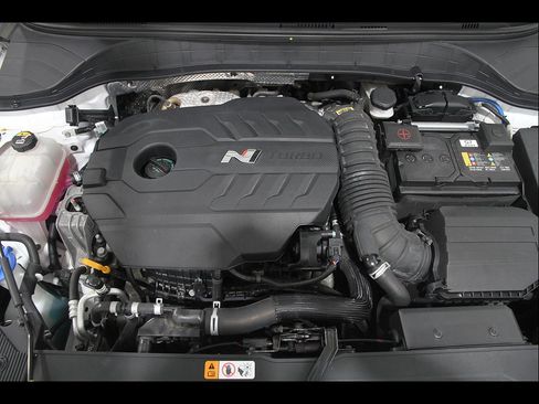 Certified 2022 Hyundai Kona N FWD image 23