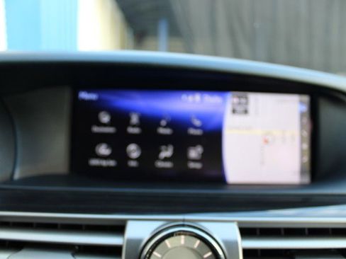 Used 2017 Lexus LS 460 image 30