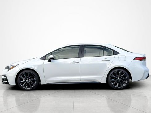 New 2026 Toyota Corolla SE image 2