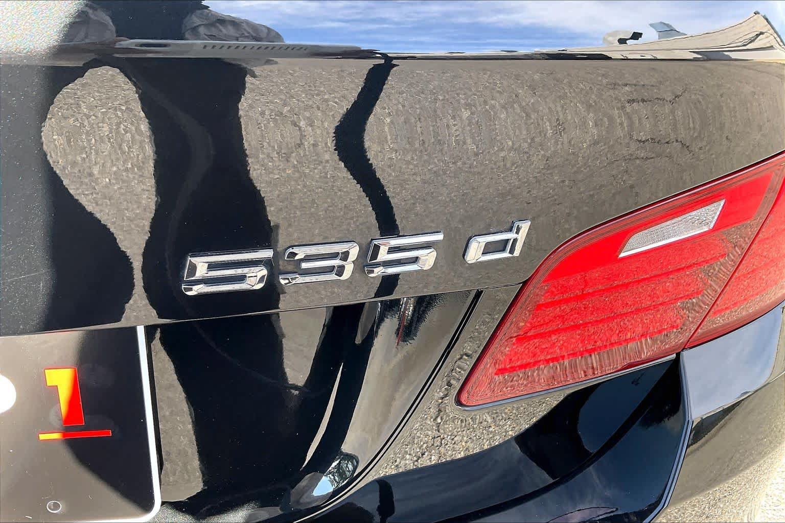 Used 2015 BMW 535d xDrive AWD/4WD image 32