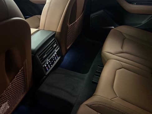 New 2026 Audi Q8 Premium Plus image 11