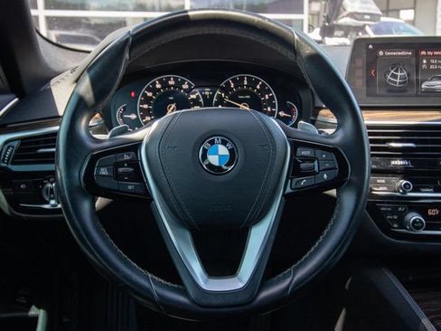Used 2018 BMW 540i RWD image 23
