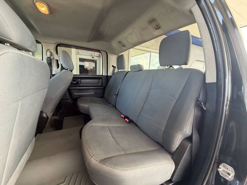 Used 2017 RAM 2500 Tradesman w/ Chrome Appearance Group AWD/4WD image 13