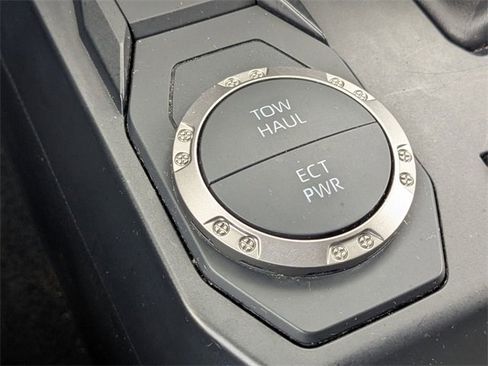 Used 2024 Toyota Tacoma SR5 image 9