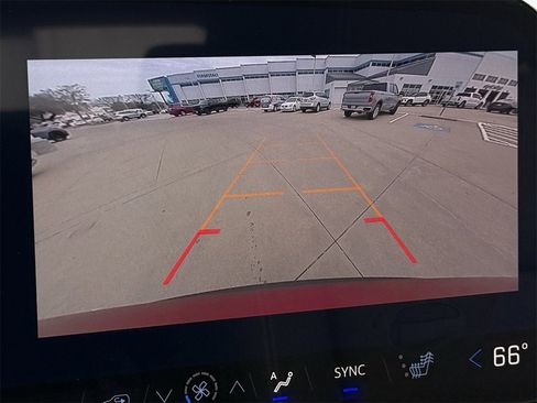 New 2026 Chevrolet Traverse LT image 16