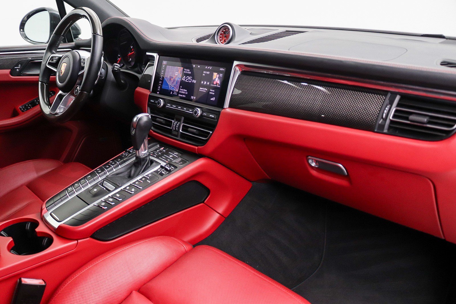 Used 2021 Porsche Macan GTS AWD/4WD image 34