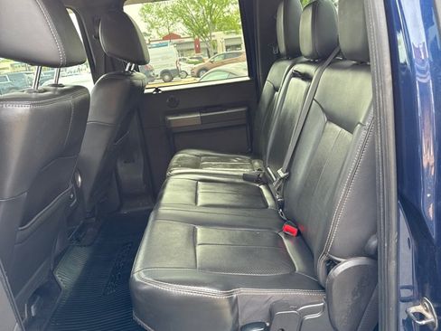 Used 2011 Ford F250 Lariat w/ Lariat Interior Pkg AWD/4WD image 7