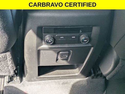 Certified 2023 Chevrolet Traverse LT FWD image 27