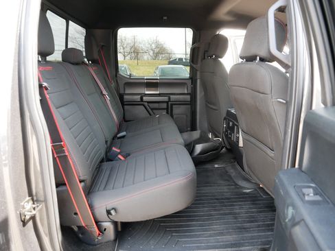Used 2019 Ford F150 XLT w/ Equipment Group 302A Luxury AWD/4WD image 17