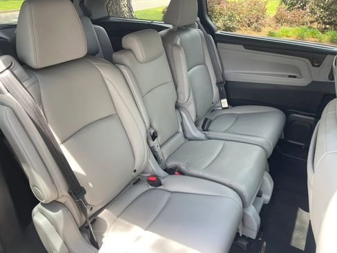 Used 2019 Honda Odyssey Touring image 13