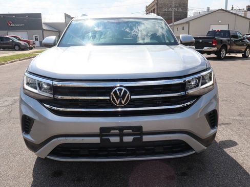 Used 2023 Volkswagen Atlas Cross Sport SE AWD/4WD image 12