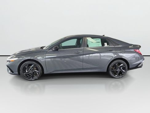 New 2026 Hyundai Elantra SEL Sport Premium FWD image 6