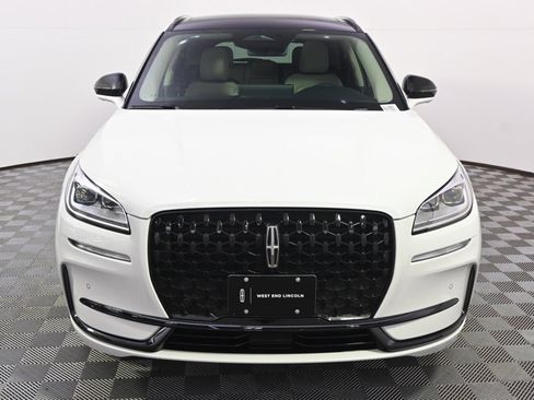 New 2025 Lincoln Corsair Reserve w/ Jet Appearance Package image 10