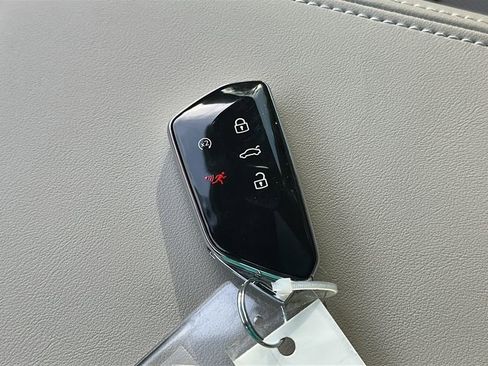 New 2026 Volkswagen Atlas SE image 26