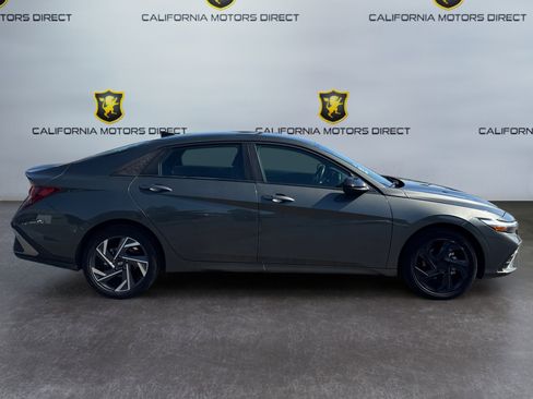 Used 2025 Hyundai Elantra Sport w/ Cargo Package FWD image 6