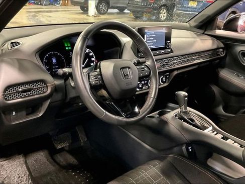 Used 2024 Honda HR-V Sport image 14