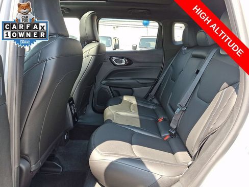 Used 2025 Jeep Compass Limited w/ High Altitude Package AWD/4WD image 10